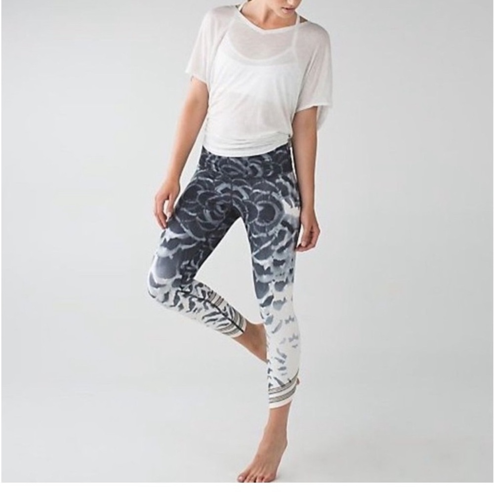Lululemon High Times Legging Yoga Plume Angel Wing with Mesh Size 12